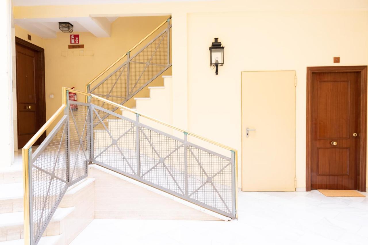 セビリアTourist House Casa Pilatosアパートメント エクステリア 写真